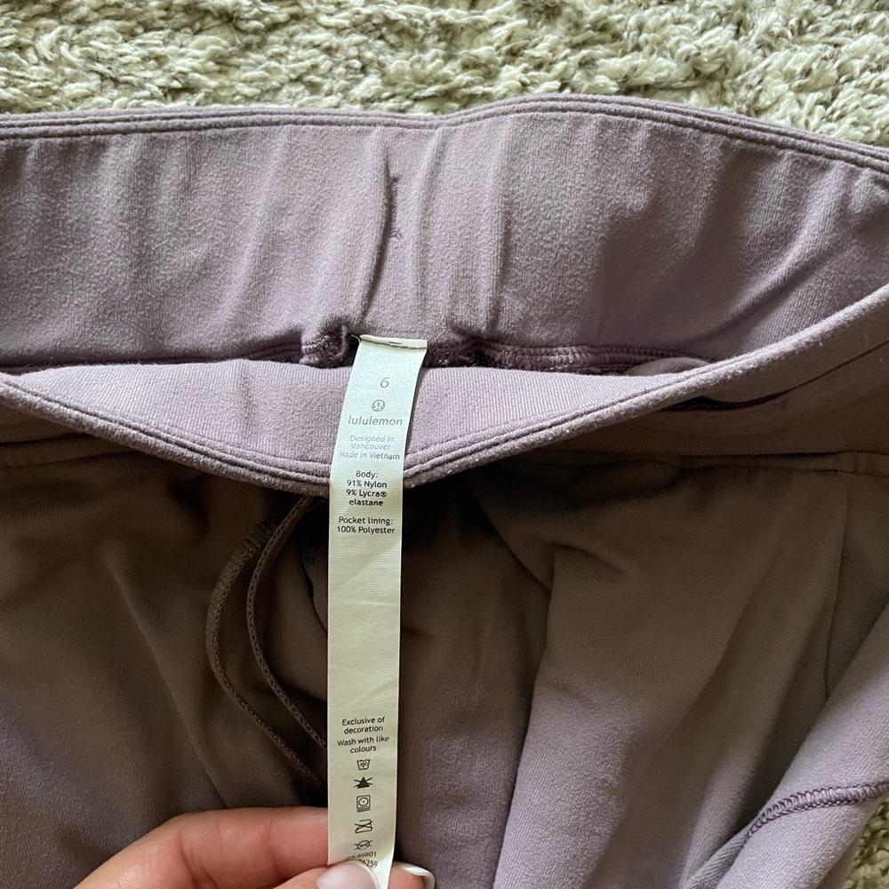 Lululemon Ready to Rulu - Picture 2 of 3